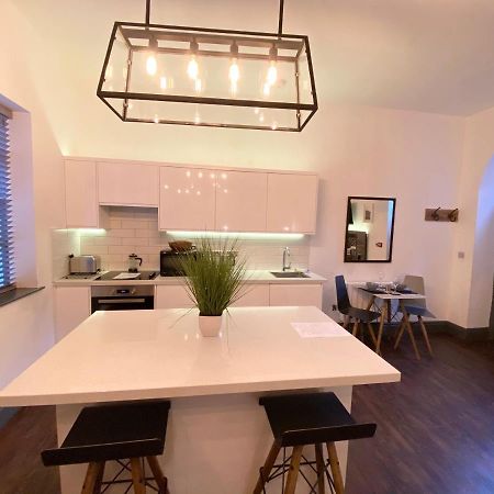 Studio At The Coach House Apartments Λιντς Εξωτερικό φωτογραφία