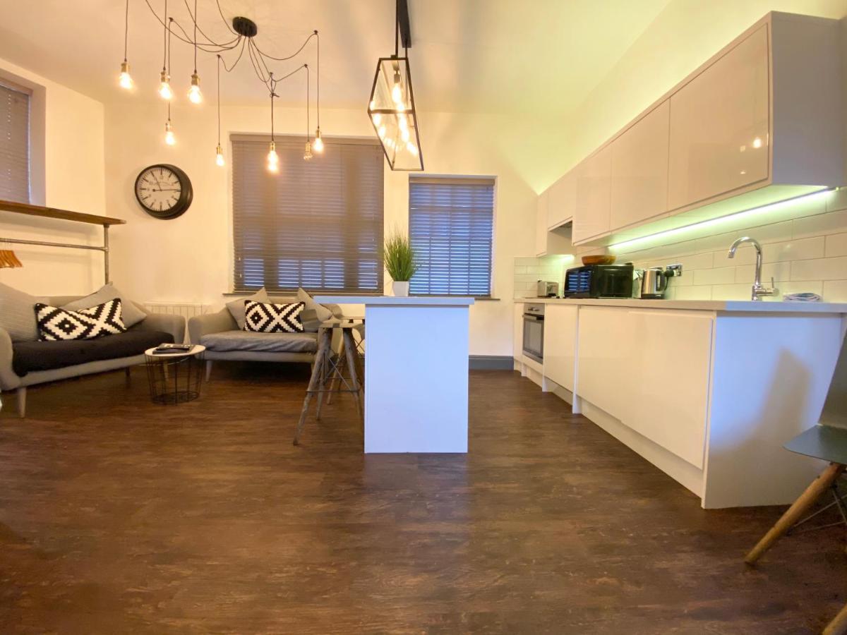 Studio At The Coach House Apartments Λιντς Εξωτερικό φωτογραφία