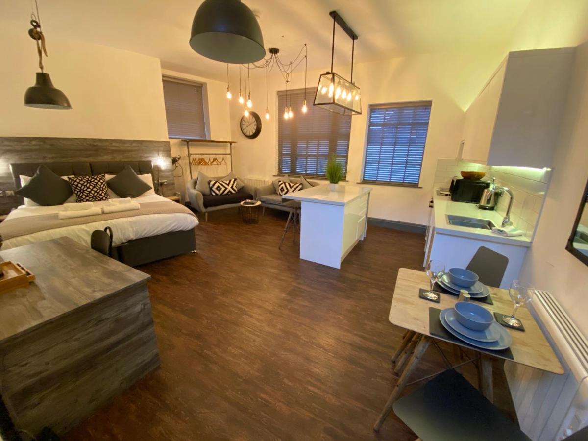 Studio At The Coach House Apartments Λιντς Εξωτερικό φωτογραφία